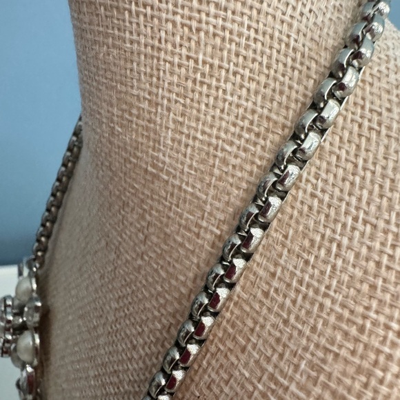 Pearl Crystal Floral Statement Necklace Silver Tone - Picture 7 of 10